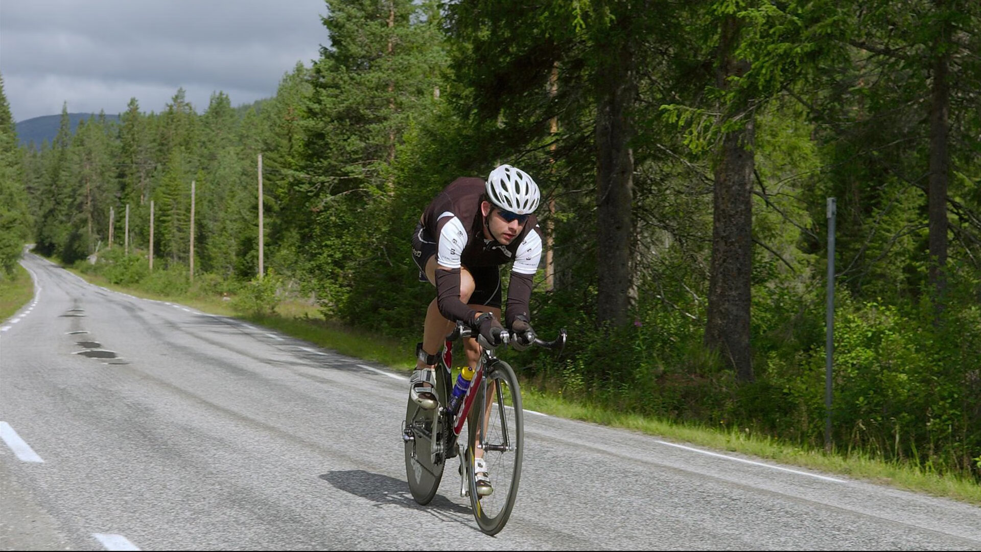 3-1!曼城狂造3神迹,哈兰德双响打崩黑马,瓜帅盛赞比肩梅罗凭啥?