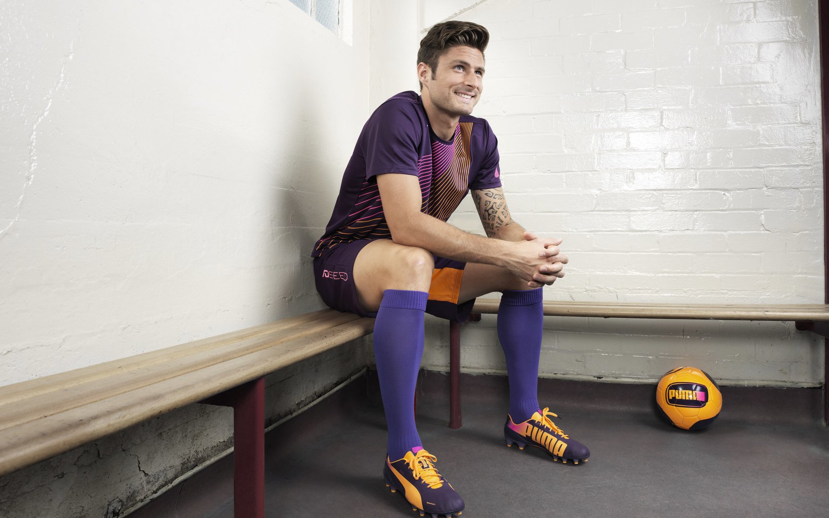 斯瓦泰克继续统治女子网坛,毫无悬念,斯瓦泰克比赛视频